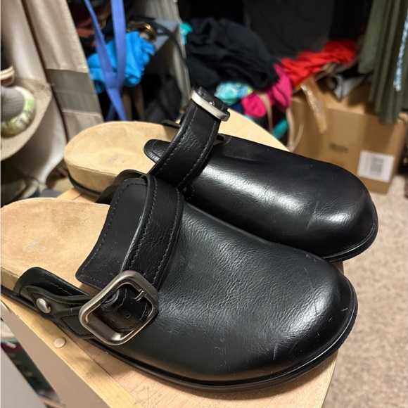 Zara Black Leather Clogs with Silver Buckle - Picture 2 of 3